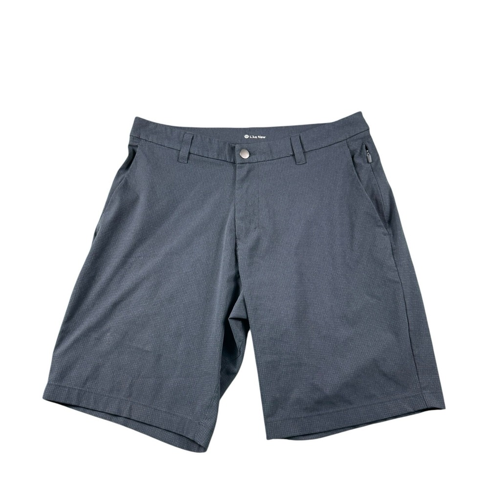 Lululemon Gray Ventlight Performance Mens Breathable Chino Short Size 31